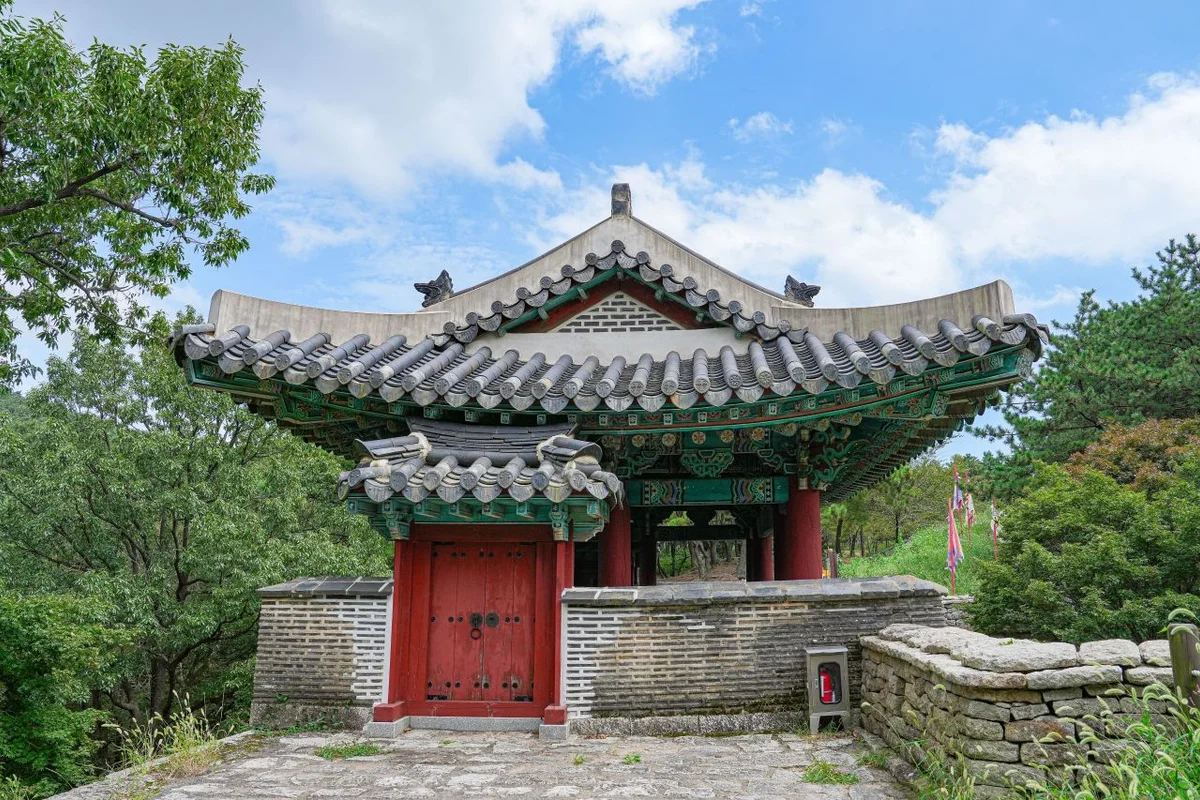 금정산성: 금정 볼거리의 시작 - 부산여행 여행
